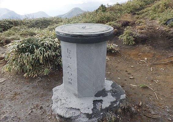 銚子ヶ峰山頂方位盤